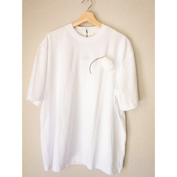 H&M Flower -Brooch T-Shirt. Conscious Exclusive. - Picture 1 of 4